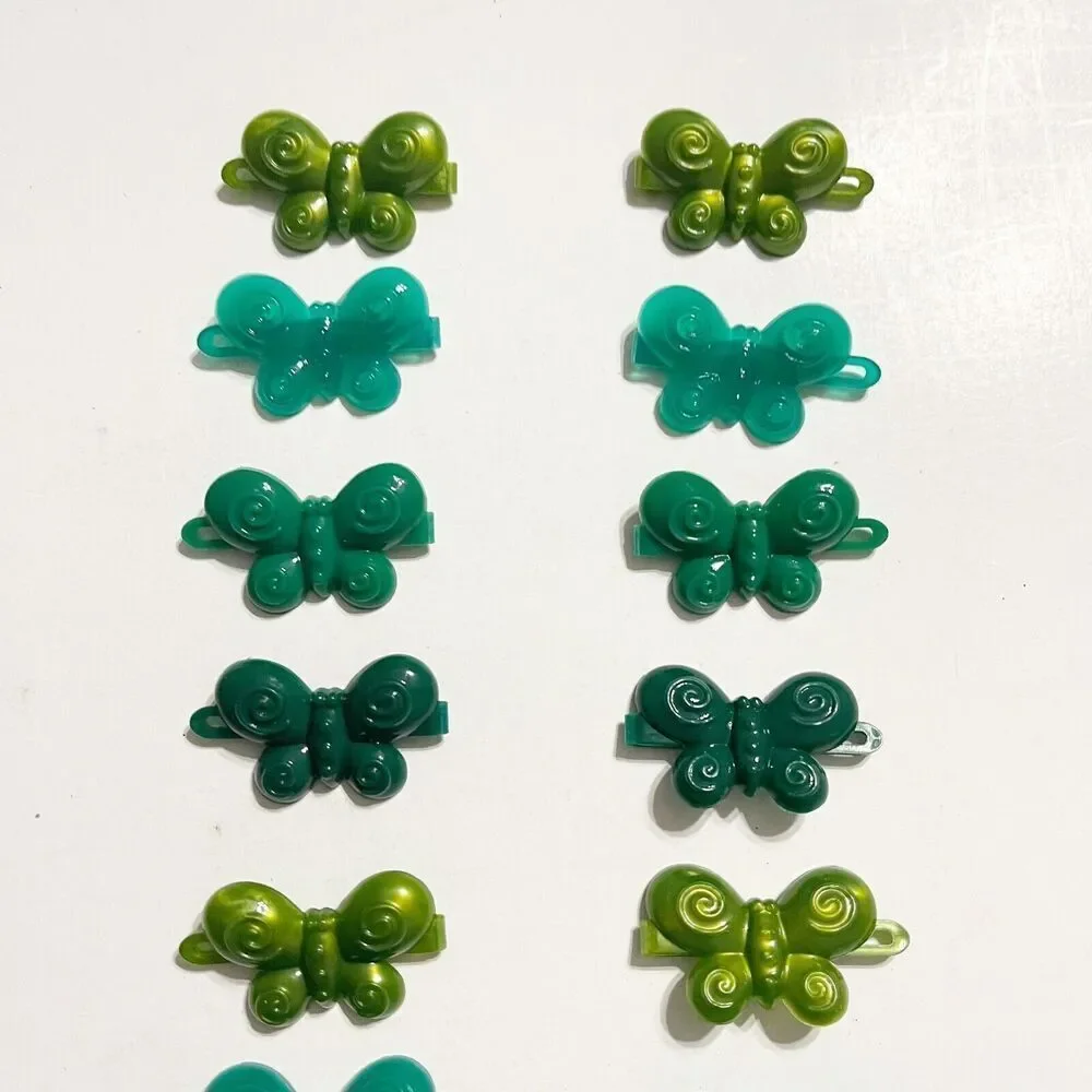 Vintage Green Plastic Butterfly Barrettes 9 Pairs - 18 Total‎ Matching Shades